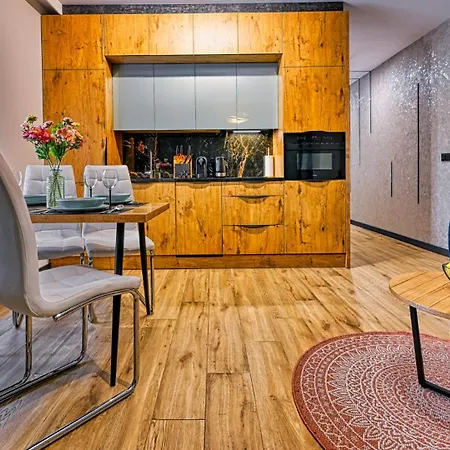 Royal Aparts Park Vip Z Basenami, Saunami, Jacuzzi I Silownia דירה *