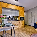 Apartament Royal Aparts Park Vip Z Basenami, Saunami, Jacuzzi I Siłownią Szklarska Poręba