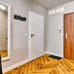 Apartament Royal Aparts Park Vip Z Basenami, Saunami, Jacuzzi I Siłownią