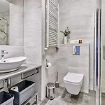 Apartament Royal Aparts Park Vip Z Basenami, Saunami, Jacuzzi I Siłownią
