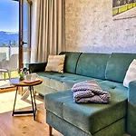 Apartament Royal Aparts Park Vip Z Basenami, Saunami, Jacuzzi I Siłownią *