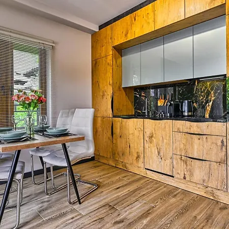 Royal Aparts Park Vip Z Basenami, Saunami, Jacuzzi I Silownia 아파트 *