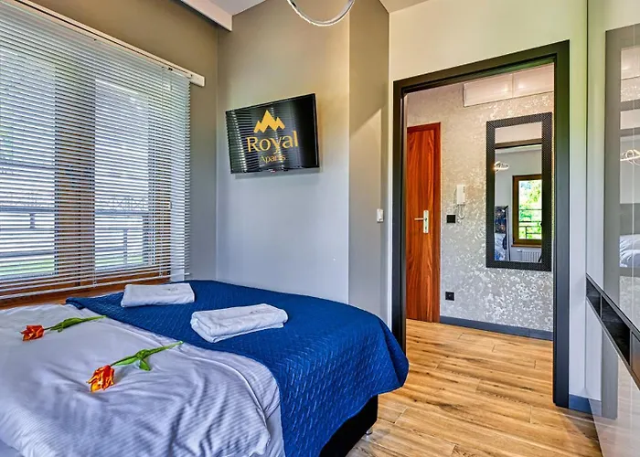 Royal Aparts Park Vip Z Basenami, Saunami, Jacuzzi I Silownia 斯克拉斯卡波伦巴