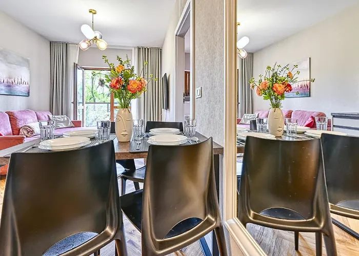 Royal Aparts Park Vip Z Basenami, Saunami, Jacuzzi I Silownia 公寓 斯克拉斯卡波伦巴