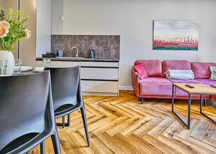 Royal Aparts Park Vip Z Basenami, Saunami, Jacuzzi I Silownia 公寓